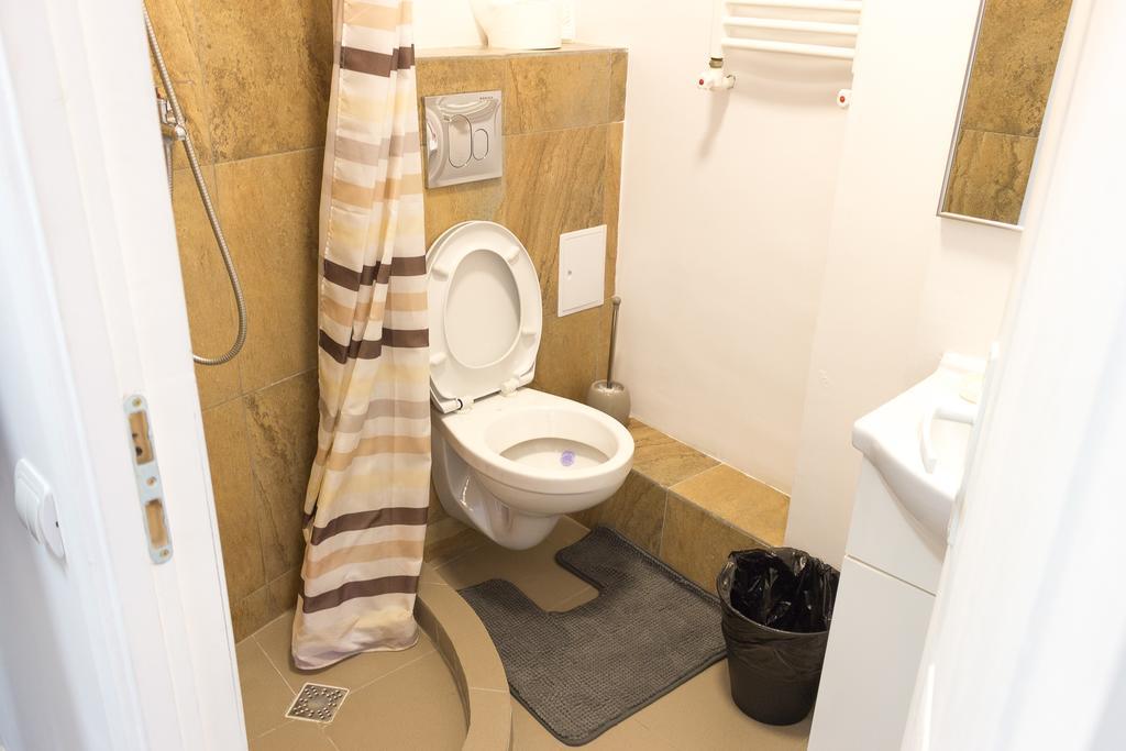 Grand Central Accommodation - Smardan 布加勒斯特 外观 照片